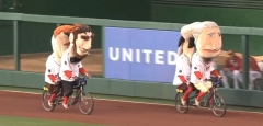 Nationals Presidents race on tandem bikes