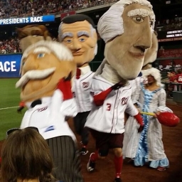 Video: Martha Washington knocks out five racing presidents with one swing, George wins