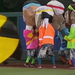 Weekend Videos: Pac-Man eats the racing presidents, cherry turnovers and more