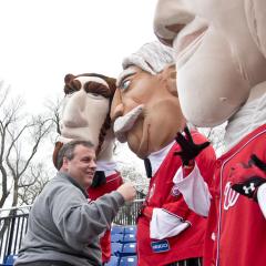 Governor Chris Christie endorses Abe Lincoln Washington Nationals Racing Presidents